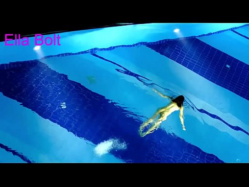 ❤️ Je ne peux pas m'arrêter de regarder, jeune blonde prise en train de nager nue dans la piscine de la station ELLA BOLT. Super porno at fr.appassistance.ru ❌