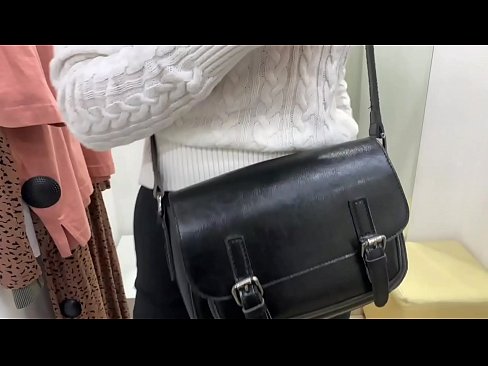 ❤️ Masturbation publique de la jeune salope FeralBerry avec un gode dans la cabine d'essayage Super porno at fr.appassistance.ru ❌